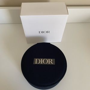 NIB✨DIOR Beaute✨gift vanity case w/ attached mirror inside *see photos